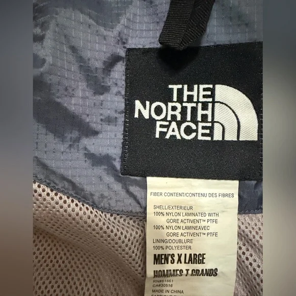 The North Face Men’s  Vibrant Red Ski Jacket Waterproof - Picture 11 of 13